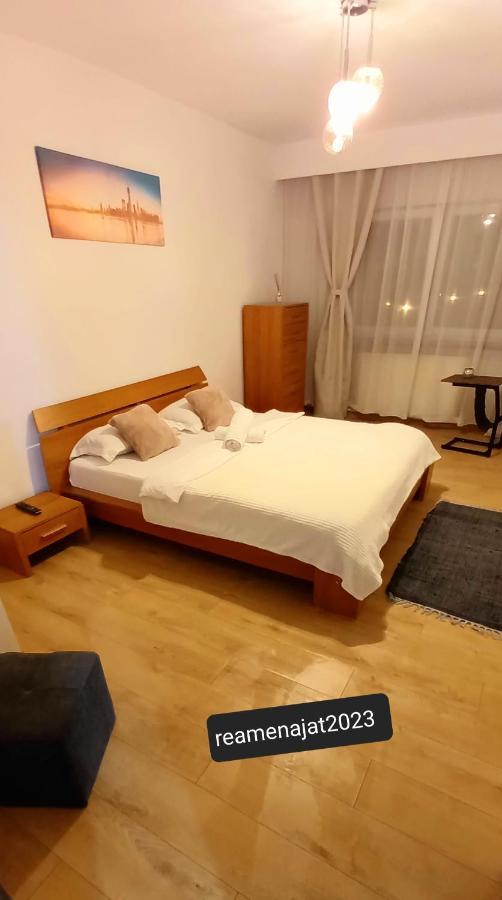 33 Coquette Apartment Baia Mare Exterior foto